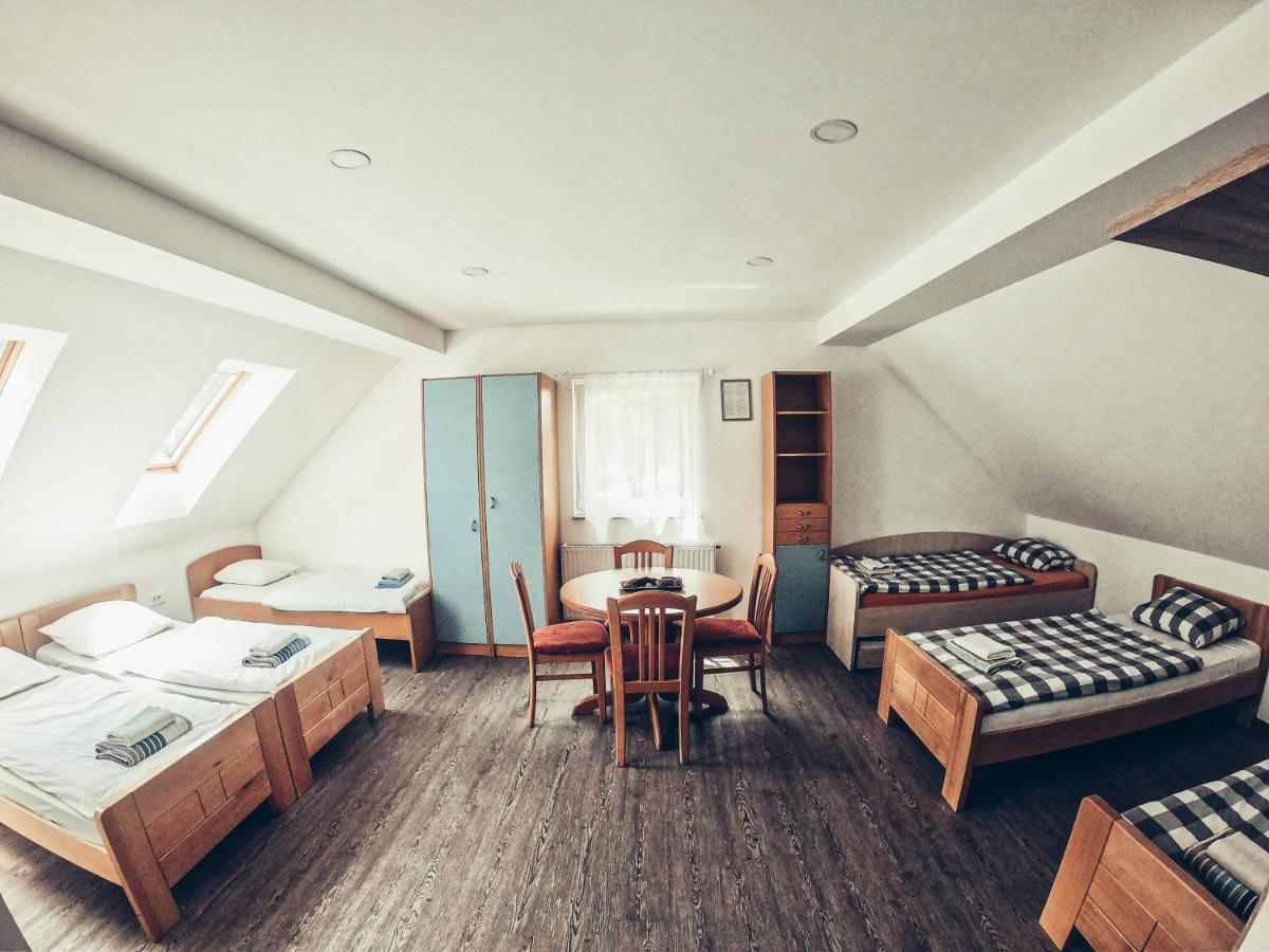 Apartment And Rooms Maraton Kranjska Gora Luaran gambar