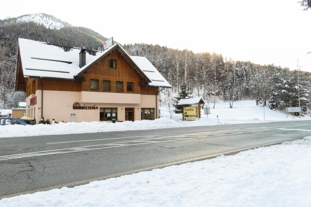 Apartment And Rooms Maraton Kranjska Gora Luaran gambar