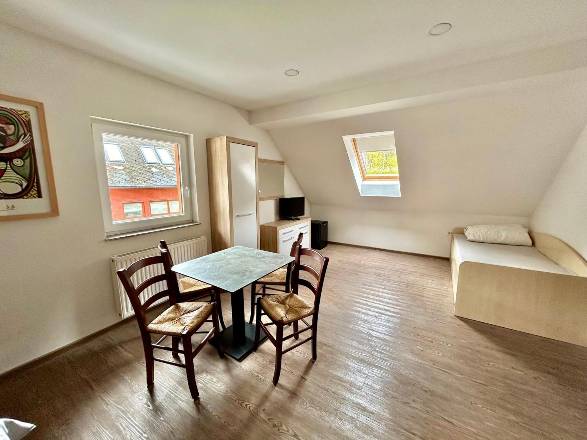 Apartment And Rooms Maraton Kranjska Gora Luaran gambar